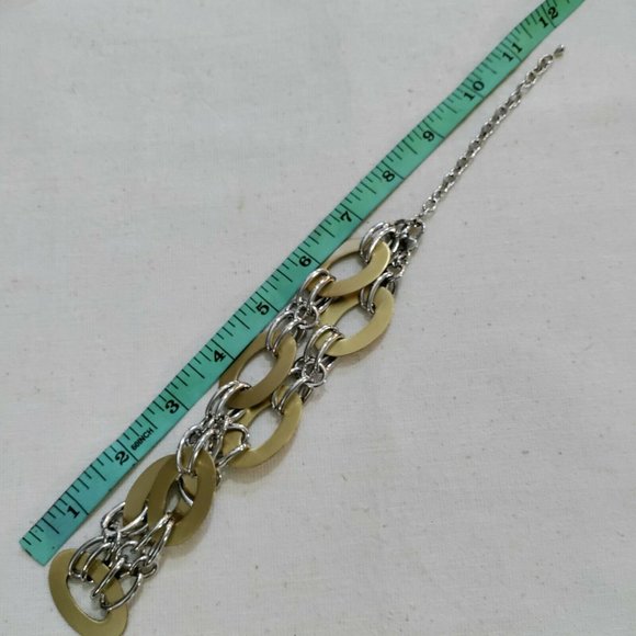 2/$20 Premier Designs Chunky Mixed Metal Oval Chain Necklace - Picture 3 of 4